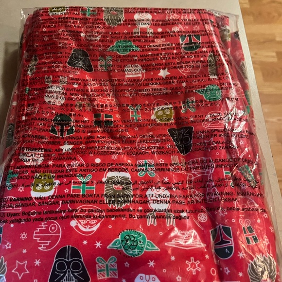 Amazon Disney Marvel Star Wars Men's Snug-Fit Pajama Set -Small - Picture 4 of 8